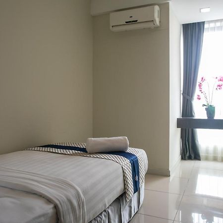 Sky Hotel Kota Kinabalu Exterior photo