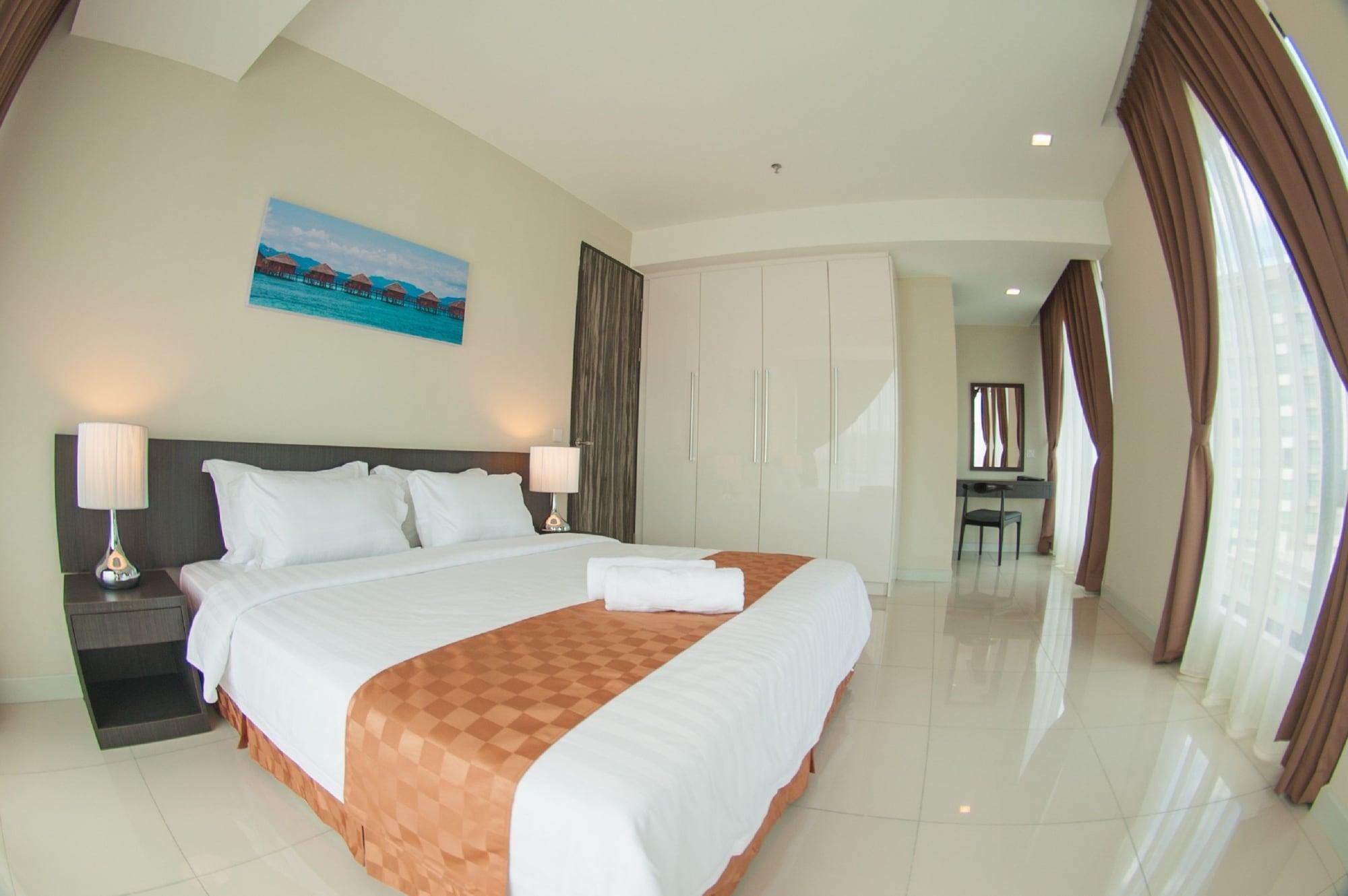 Sky Hotel Kota Kinabalu Exterior photo