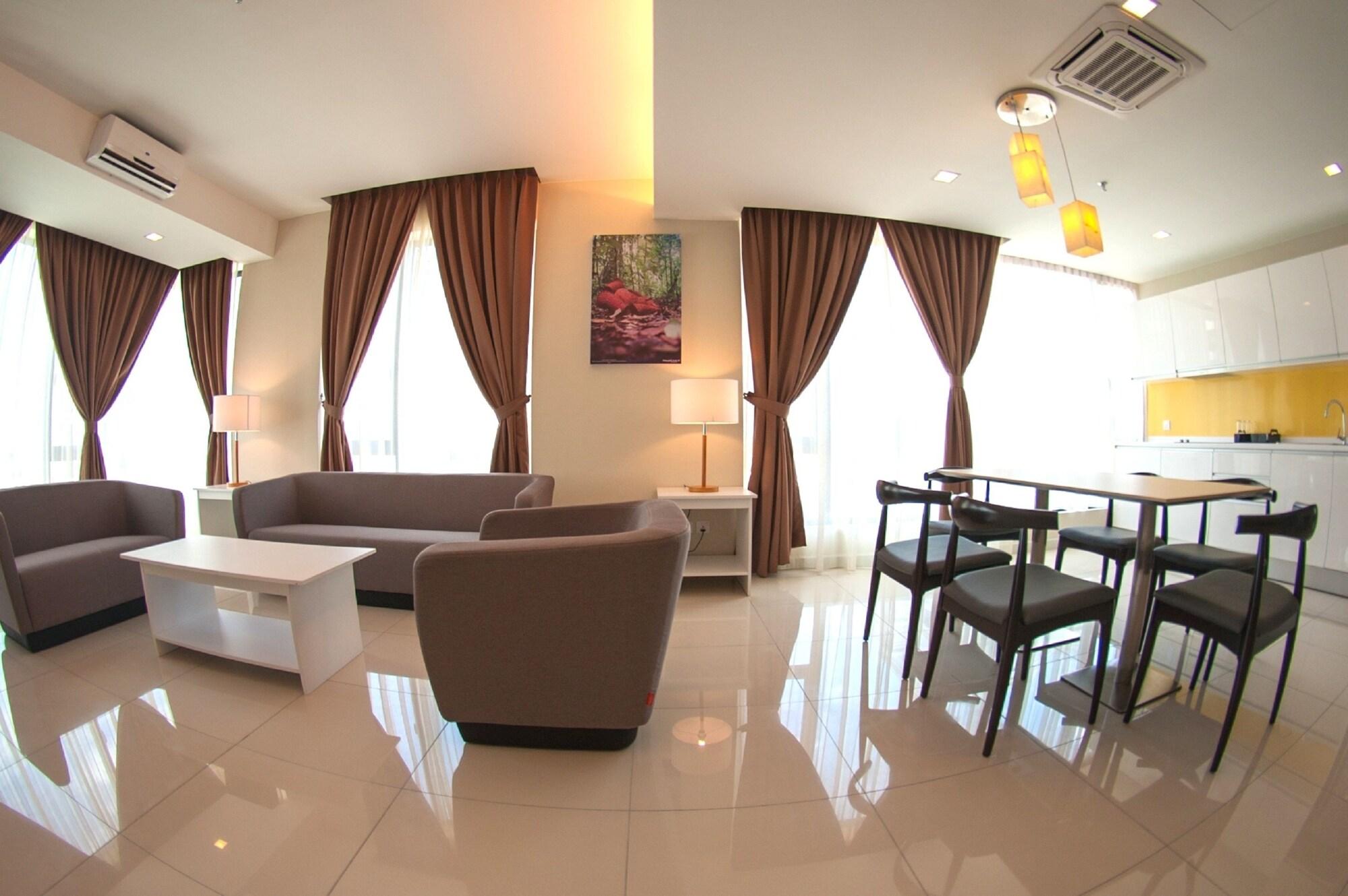 Sky Hotel Kota Kinabalu Exterior photo