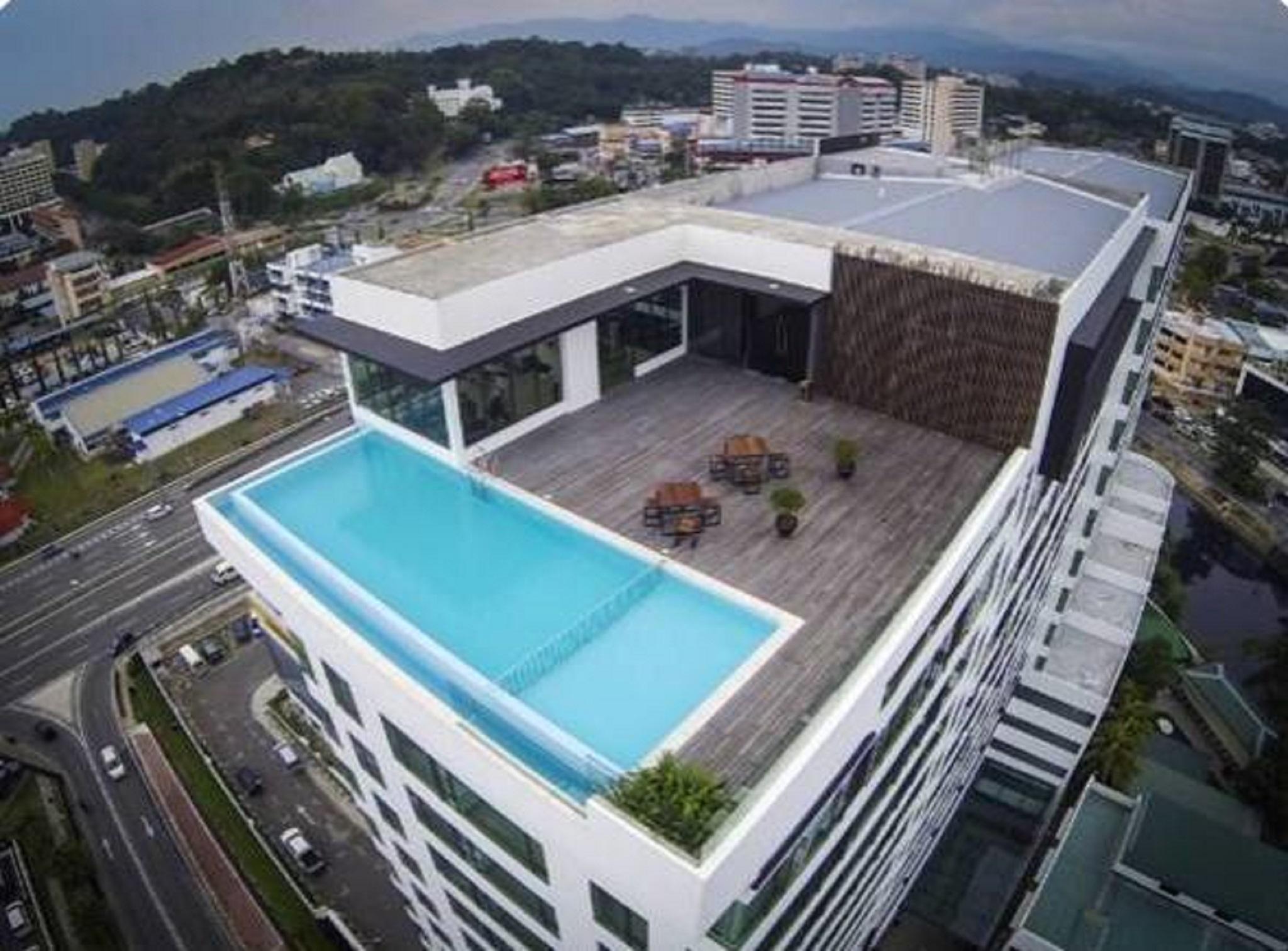 Sky Hotel Kota Kinabalu Exterior photo