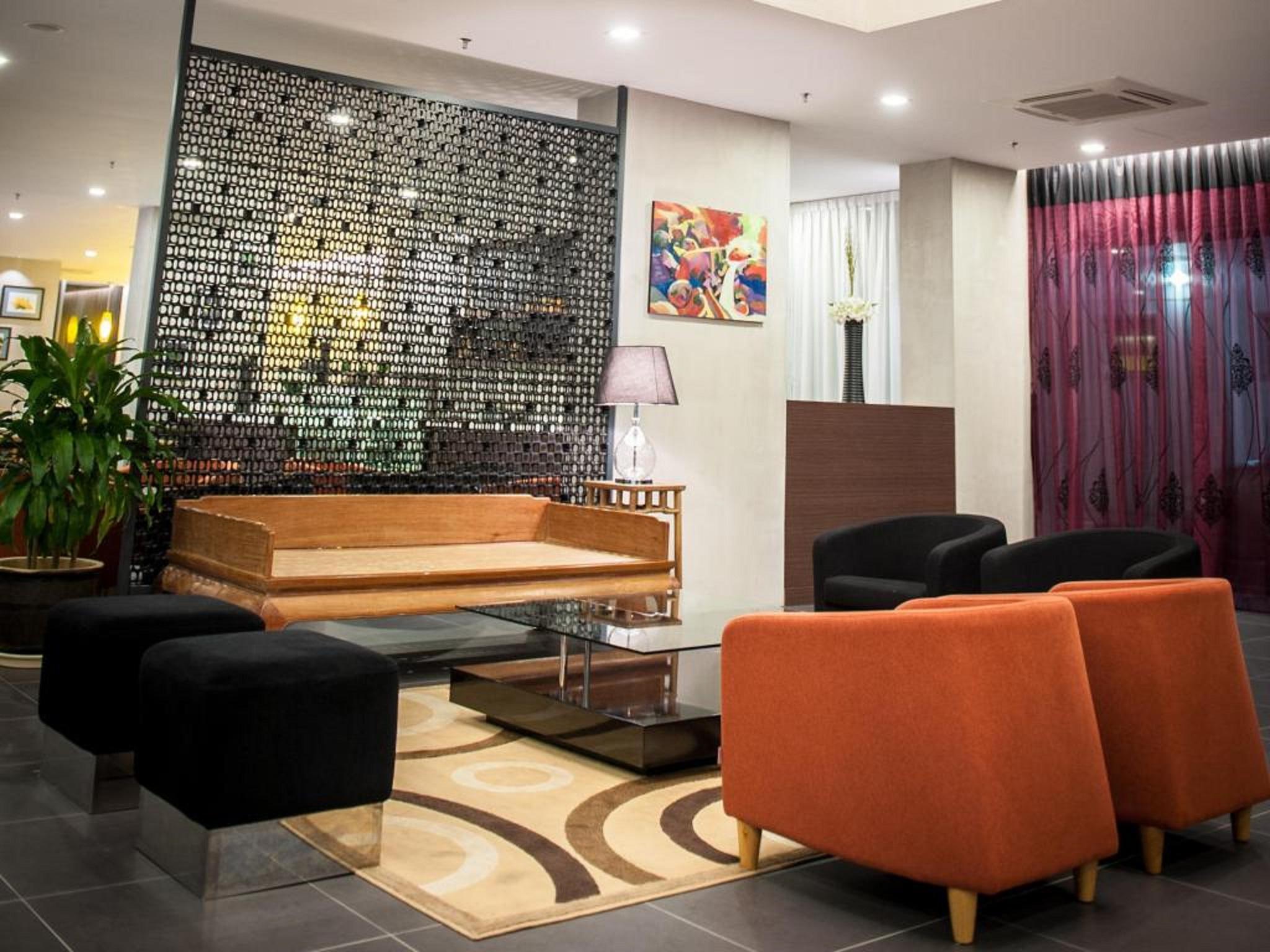 Sky Hotel Kota Kinabalu Exterior photo