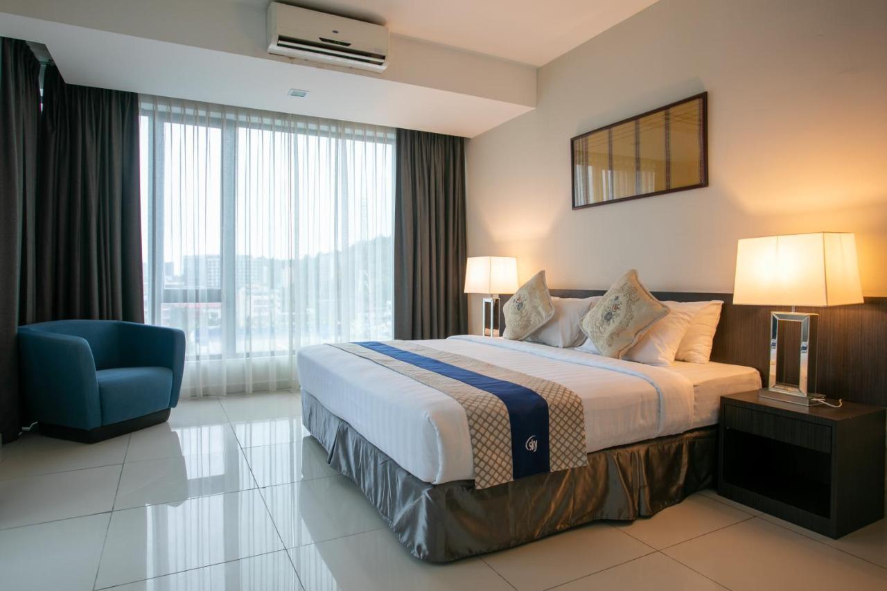 Sky Hotel Kota Kinabalu Exterior photo