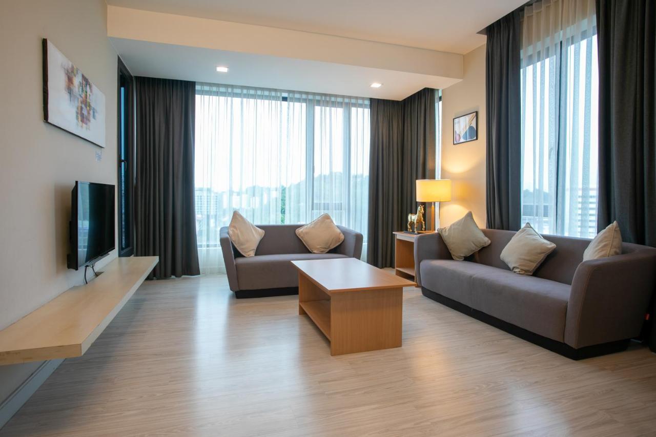 Sky Hotel Kota Kinabalu Exterior photo